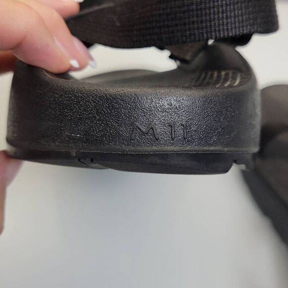 Chaco Sandals Men Size 11 Z Cloud 2 Cushioned Black Gorpcore Hiking Travel Beach - Picture 9 of 10